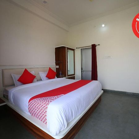 Oyo 37077 Hotel Rawat Аджмер Екстериор снимка