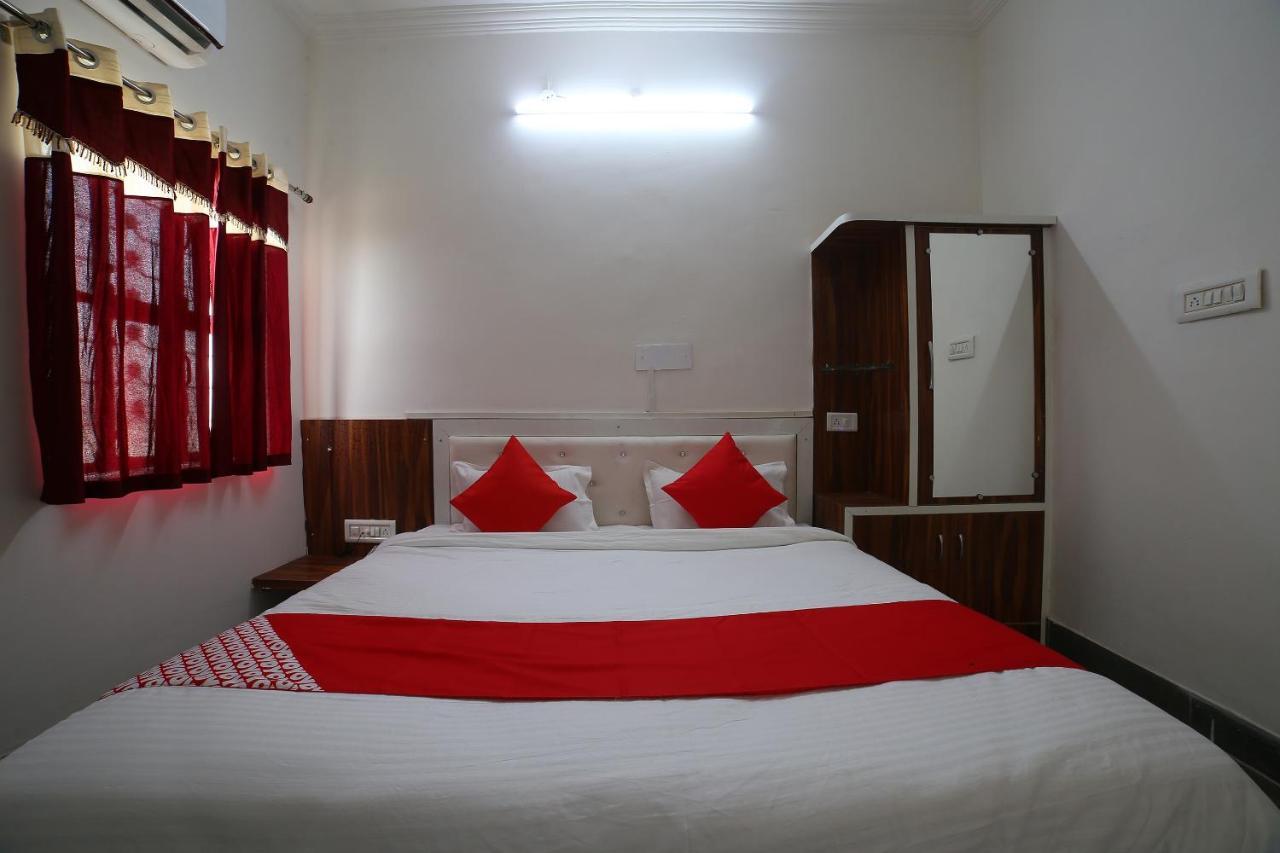 Oyo 37077 Hotel Rawat Аджмер Екстериор снимка