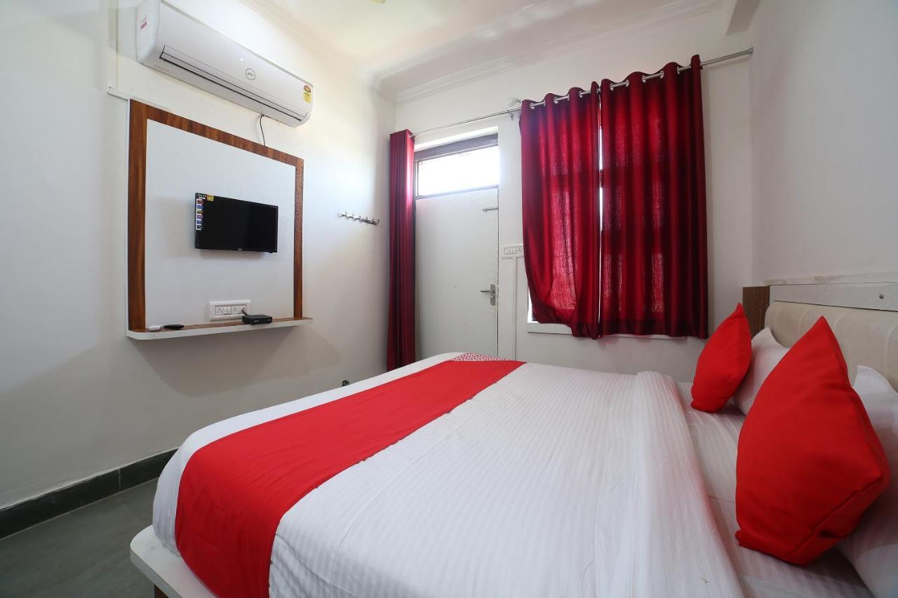 Oyo 37077 Hotel Rawat Аджмер Екстериор снимка